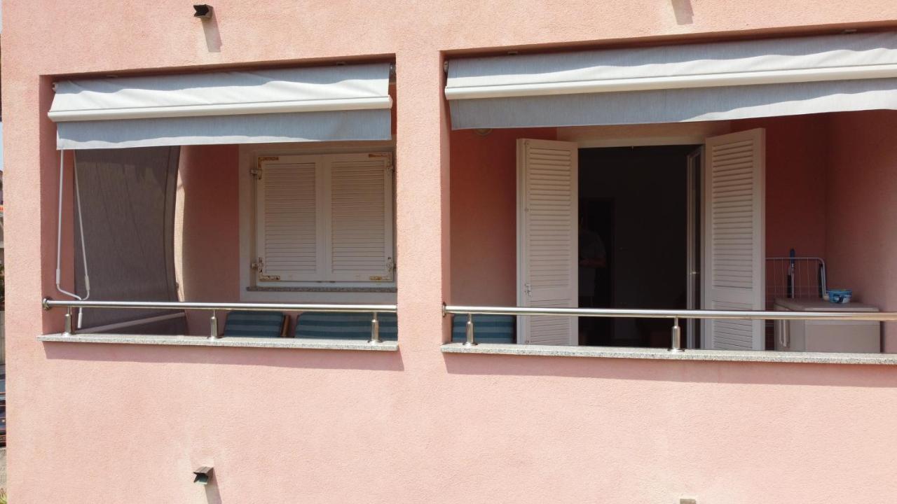 Molnar Apartamento Premantura Exterior foto